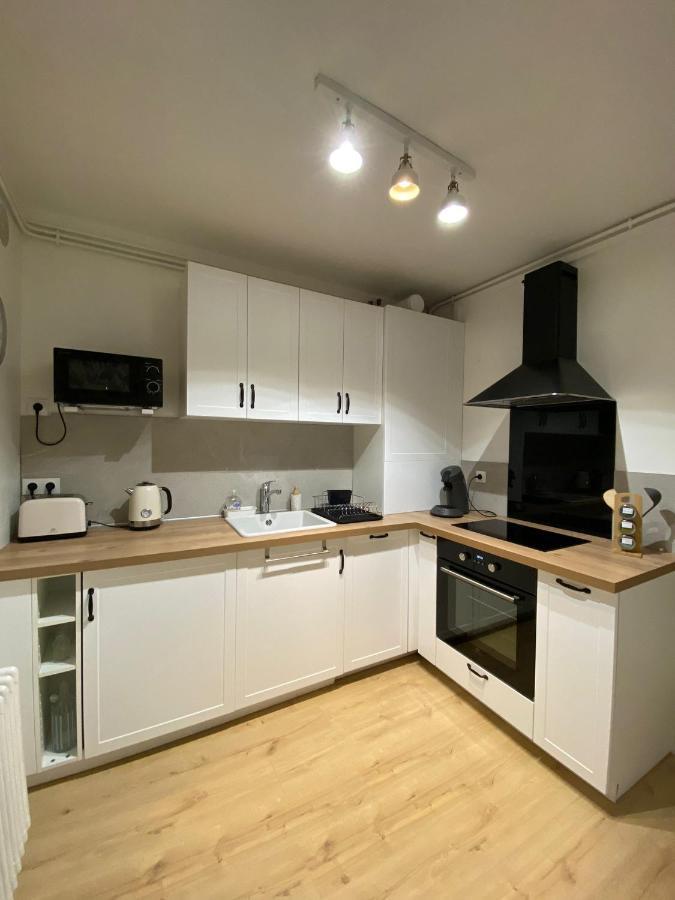 Appartement Cosy Pres De La Gare Avec Parking Сен-П'єрр-де-Кор Екстер'єр фото